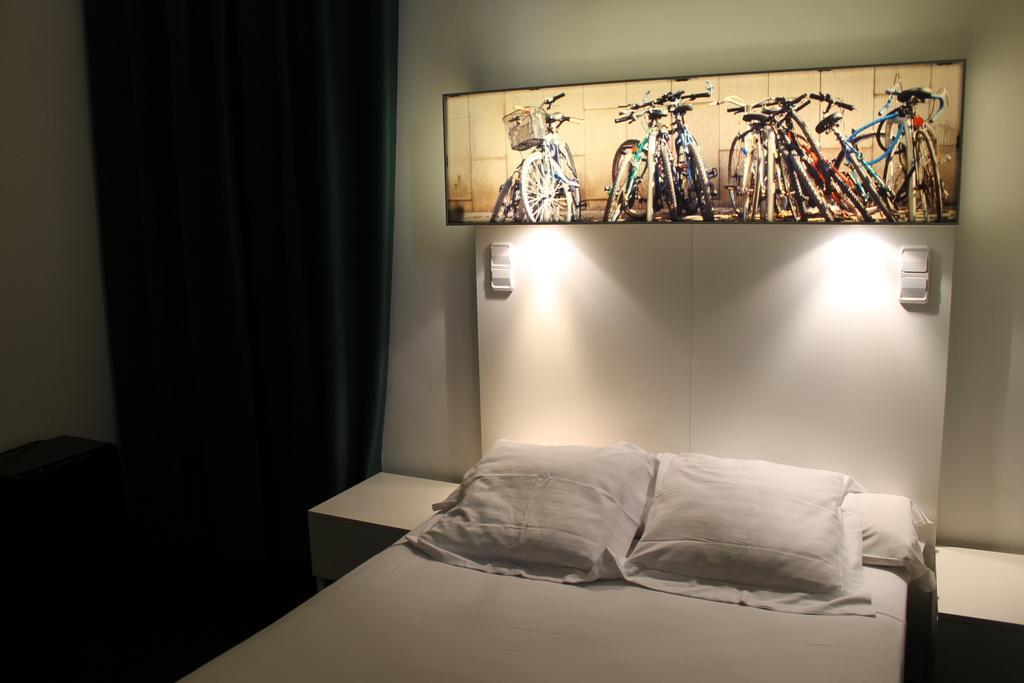 Raval Botella Private Rooms Barselona Dış mekan fotoğraf